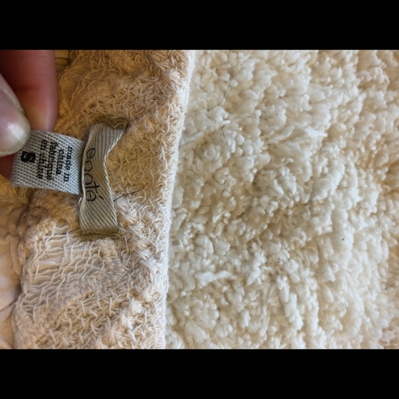 Beige Crochet Laced Shorts - Picture 6 of 6